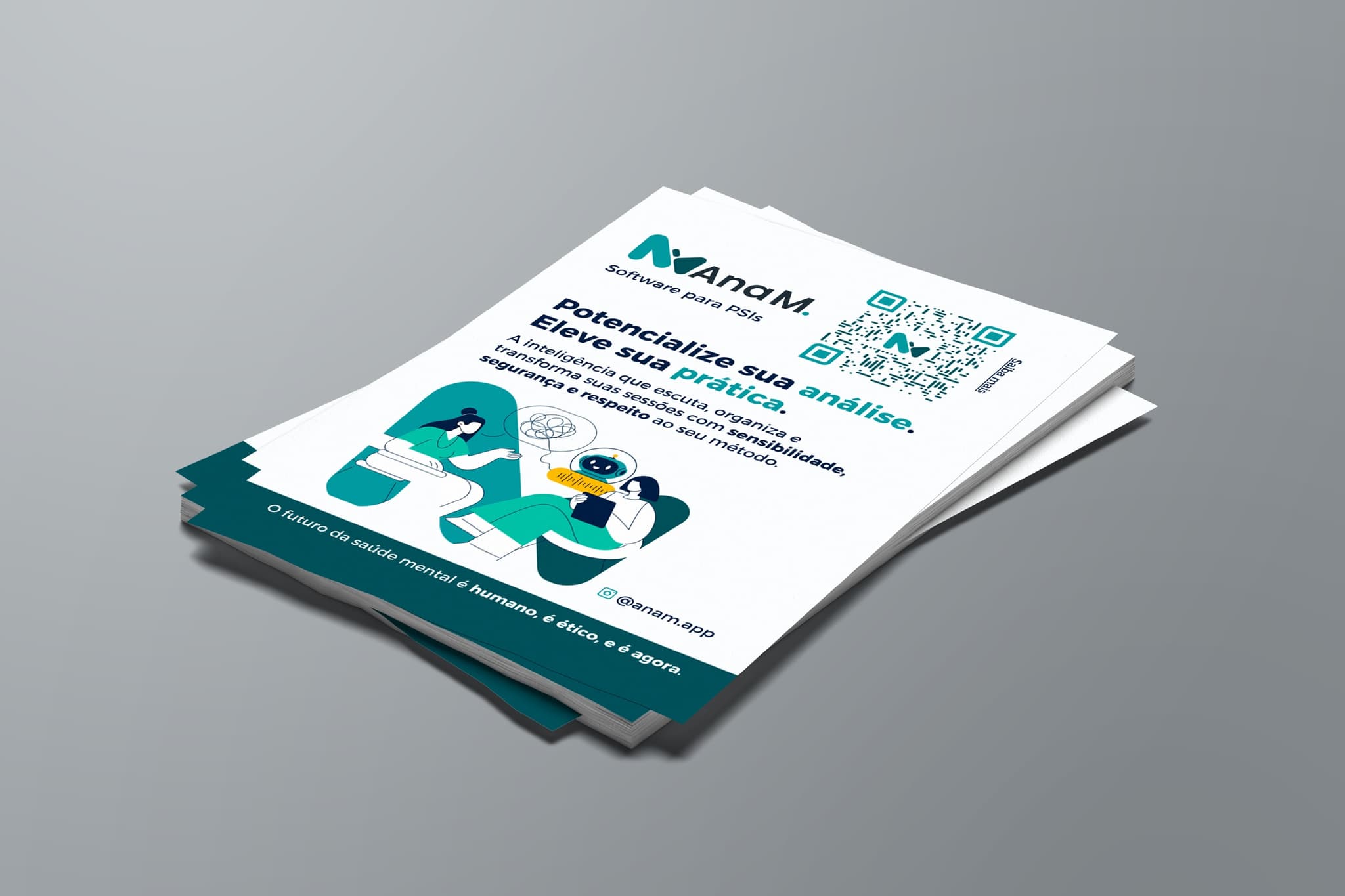 Pilha de flyers da Ana M com a chamada Potencialize sua análise e QR code