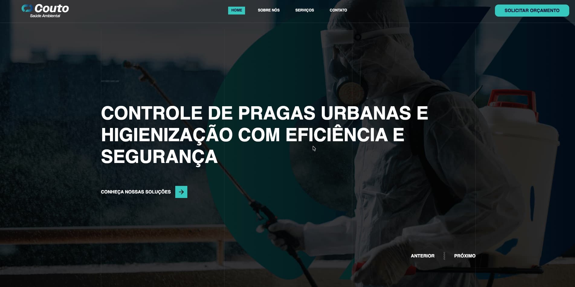 Primeira dobra do site da Couto com a chamada Controle de pragas urbanas e higienização com eficiência e segurança