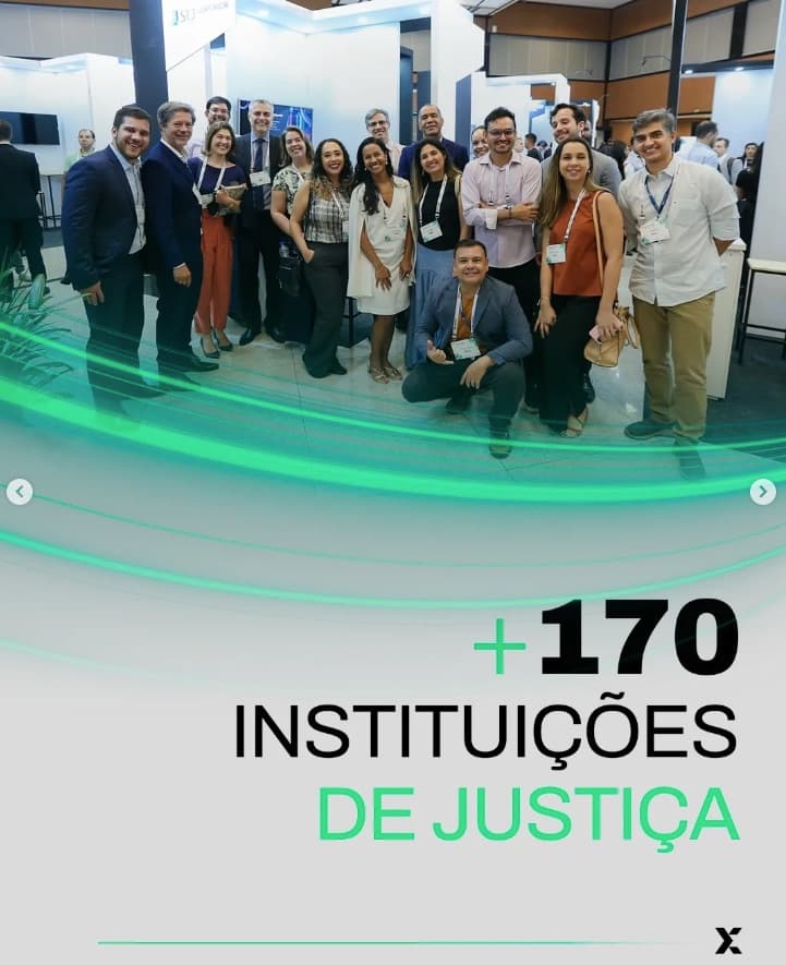 Portal e sinalização de entrada da ExpoJud