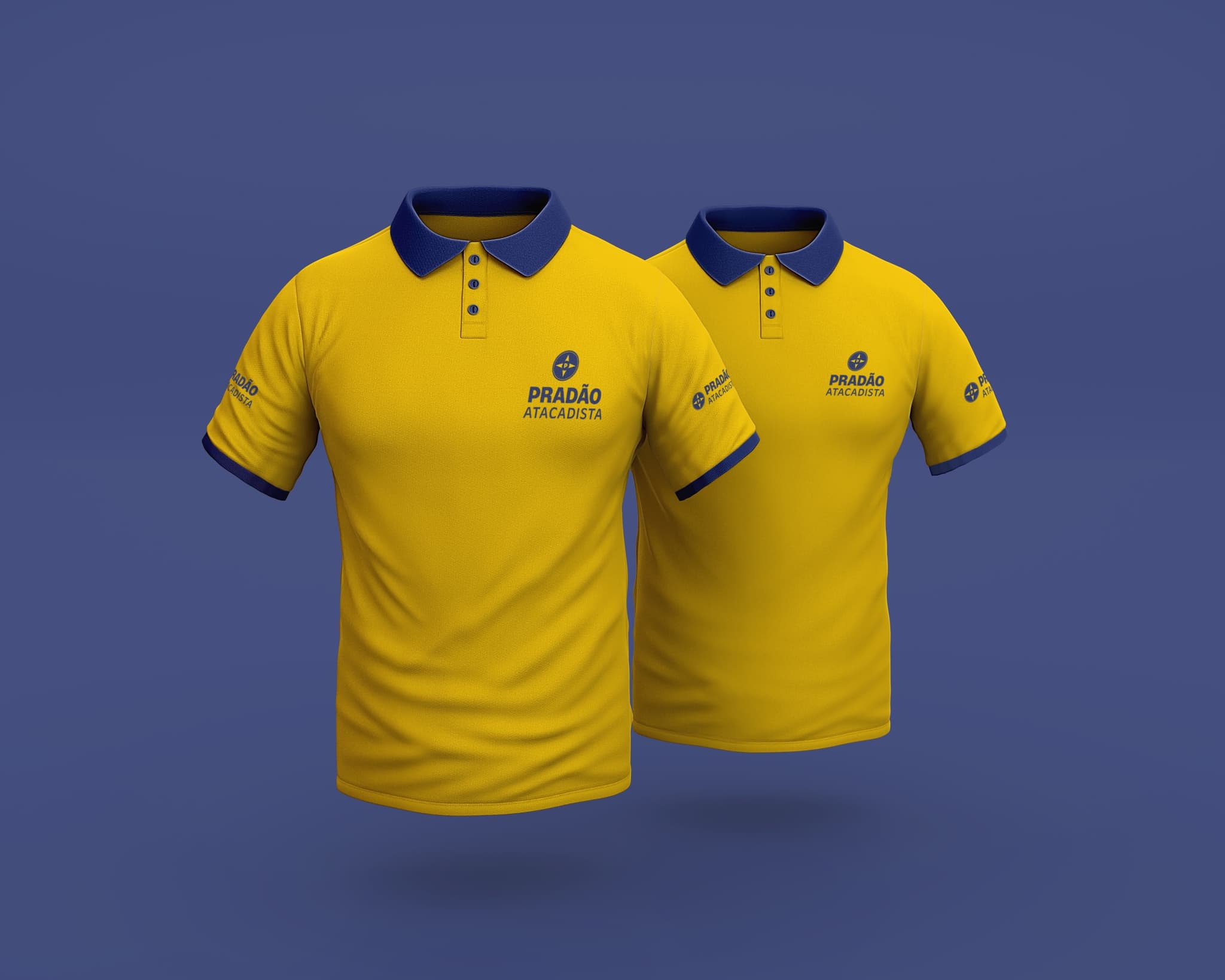 Camisas polo amarelas com gola azul e a marca Pradão Atacadista