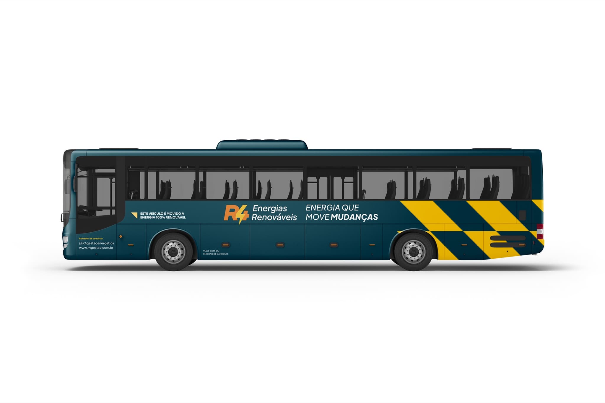 Ônibus elétrico com a marca R4 Energias aplicada